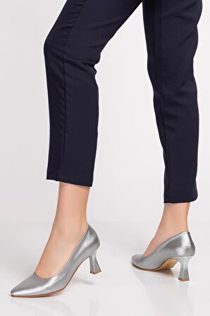 Merve BAŞ Kadın Gümüş Şanel Kadeh Topuk Sivri Burun Stiletto 5 Cm