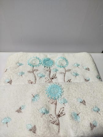 Mercan El İşi 3D Çiçekli 2 li Set (1 Adet 30x50 cm ve 1 Adet 50x90 cm )%100 Pamuk