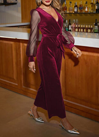 Kadın Uzun Kollu Kruvaze Yakalı Belden Kuşaklı Tül Detaylı Kadife Tulum