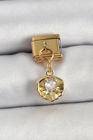 316L Çelik Sallantılı Zirkon Taşlı İstiridye Model Gold Renk Nomination Charm