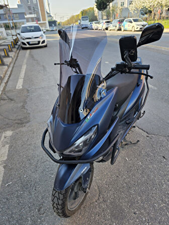 MOTOCAM RKS Newlight PRO Siperlik Ön Cam 2023-2025 Model 58cm açık füme Renkli 4mm ORİJİNAL BOYLU