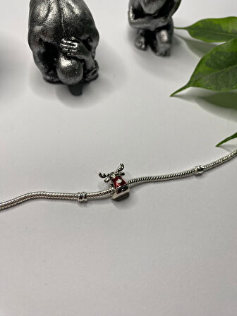 Gümüş s925 Damgalı Oturan Sevimli Geyik Charm