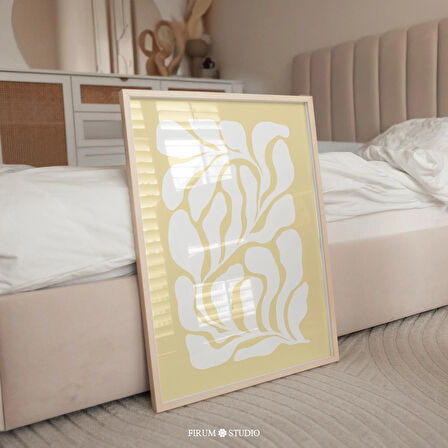 Soluk Sarı Arka Plan Üzerinde Soyut Organik Beyaz Yaprak, Minimalist Sanat