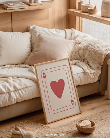 Ace of Hearts Aşk Dekoru, Kırmızı ve Bej Trend Daire Duvar Sanatı