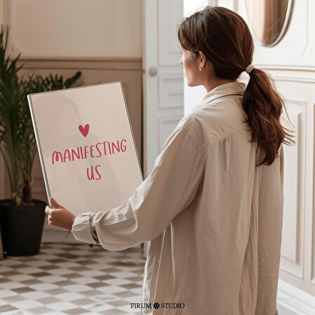 Bizi Tezahür Ettiren Sevgililer Günü Duvarı