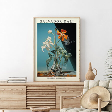 Salvador Dali Vazoda Çiçekler Tablosu