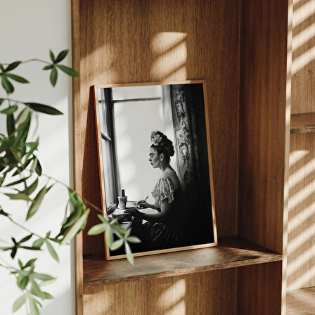 Frida Kahlo Resim Yaparken Resim, Frida Khalo Meksika Sanatı