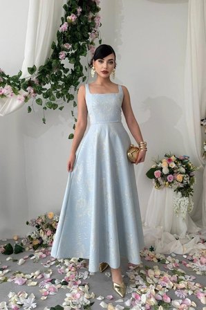 Nils Boutique Abiye Elbise Buz Mavisi Midi Jakarlı Kare Yaka Kloş Kolsuz Astarlı Yazlık
