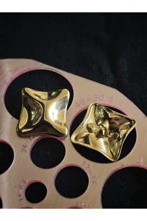 Kapitone model Gold metal Düğme 30 mm 48 boy 6 adet