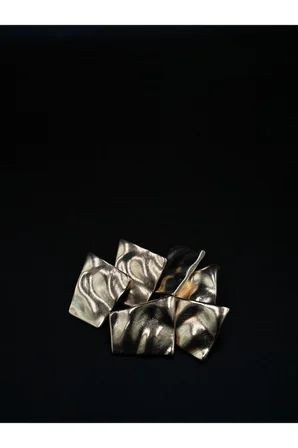 Z.A.R.A MODEL DALGALI ASIMETRIK 6 KUCUK GOLD RENK 23 mm 36 boy