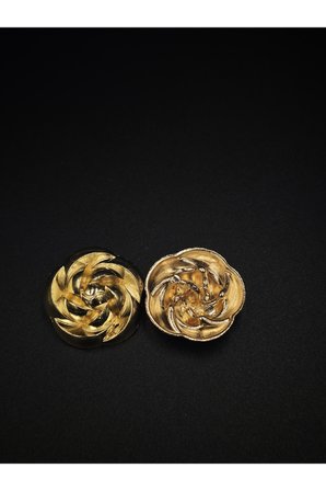 Altın Sarısı Gül Desenli Metal Düğme 6 adet 25.4 mm 40 boy