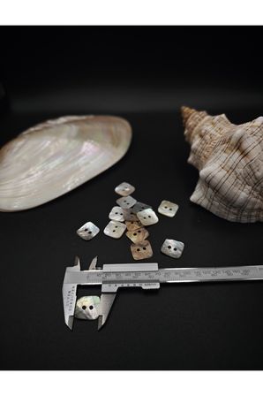 Doğal Kare Düğme Seti (12Adet /1,5 Cm*1,5 Cm)