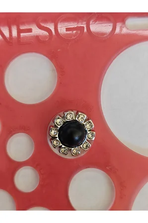 Z.A.R.A 8 Adet 28 Boy (17.6 mm) Siyah Göbekli Taşlı Düğme