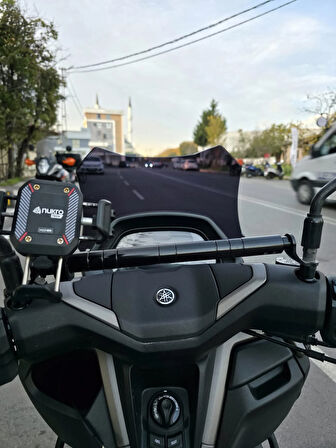 MOTOCAM Yamaha Nmax Siperlik Ön Cam 2025 Model 49cm Siyah Renkli 4mm Spor Cam