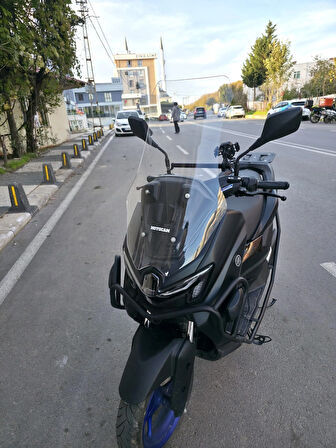 MOTOCAM Yamaha Nmax Siperlik Ön Cam 2025 Model 72cm Şeffaf Renkli 4mm