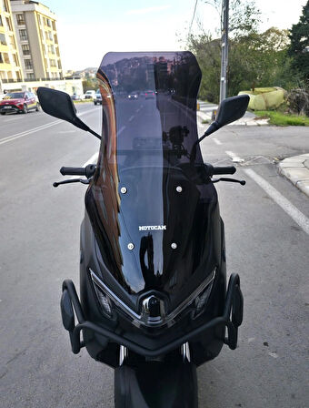 MOTOCAM Yamaha Nmax Siperlik Ön Cam 2025 Model 72cm Siyah Renkli 4mm