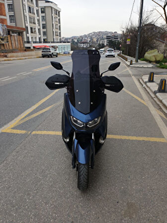 MOTOCAM Yamaha Nmax Siperlik Ön Cam 2021-2025 Model 72cm Siyah Renkli 4mm UZUN CAM