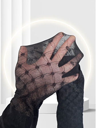 Sardun 20 Den Puantiyeli Kare Desenli Burunsuz Ağlı Külotlu Çorap