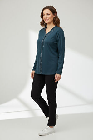 KADIN ÖNÜ KAPALI DÜĞME DETAYLI TAŞLI NERGİS MEVSİMLİK BLUZ