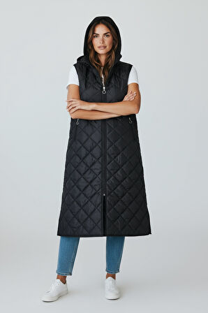 KADIN ÖNÜ FERMUARLI YANLARDAN CEPLİ KAPÜŞONLU KAPİTONE YELEK