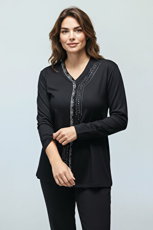 KADIN ÖNÜ KAPALI DÜĞME DETAYLI TAŞLI NERGİS MEVSİMLİK BLUZ