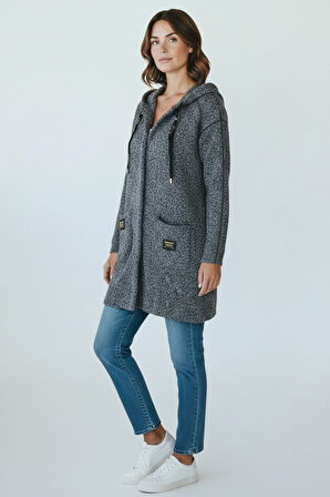 KADIN ÜSTTEN CEPLİ KAPÜŞONLU ÖNÜ FERMUARLI KAŞE HIRKA