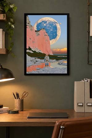 Kayalık Vadide Ay Manzarası Desenli Dekoratif MDF Tablo, Çerçeve Görünümlü Ahşap Poster