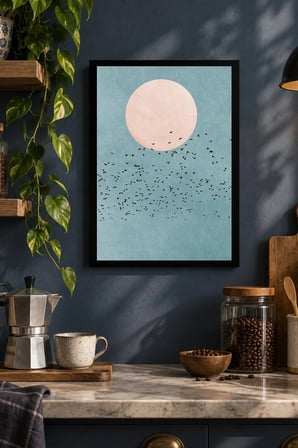 Pembe Ay ve Kuş Sürüsü Desenli Dekoratif MDF Tablo, Çerçeve Görünümlü Ahşap Poster