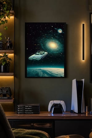 Uzayda Araç ve Galaksi Desenli Dekoratif MDF Tablo, Çerçeve Görünümlü Ahşap Poster