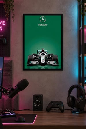 Yeşil Formula Yarış Otomobili Desenli Dekoratif MDF Tablo, Çerçeve Görünümlü Ahşap Poster