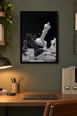 Satranç Taşları Siyah Beyaz Desenli Dekoratif MDF Tablo, Çerçeve Görünümlü Ahşap Poster