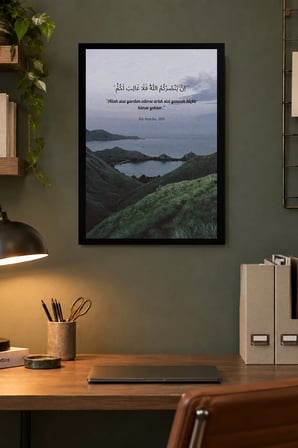 Sisli Göl Manzarası ve Alıntı Desenli Dekoratif MDF Tablo, Çerçeve Görünümlü Ahşap Poster