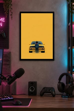 Sarı Otomobil ve Figür Desenli Dekoratif MDF Tablo, Çerçeve Görünümlü Ahşap Poster