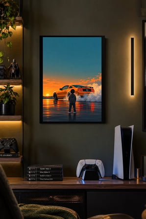 Turuncu Otomobil ve Figür Desenli Dekoratif MDF Tablo, Çerçeve Görünümlü Ahşap Poster