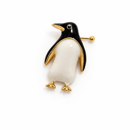 Penguen Figürlü Metal Broş – Gold Detaylı Siyah Beyaz Tasarım