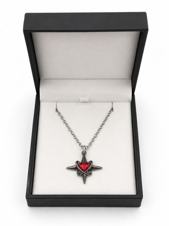 Kırmızı Kalp Detaylı Gotik Pusula Kolye – Koyu Metal Alternatif Stil Kolye