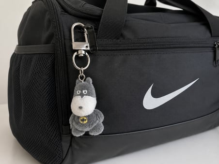 Milo Peluş Köpek Charm Anahtarlık – Sevimli Çanta ve Anahtar Aksesuarı Hediye