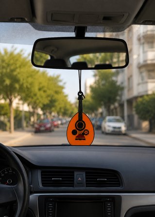 Ud Figürlü Araba Dikiz Aynası Süsü – Dekoratif Müzik Temalı Araç İçi Aksesuar