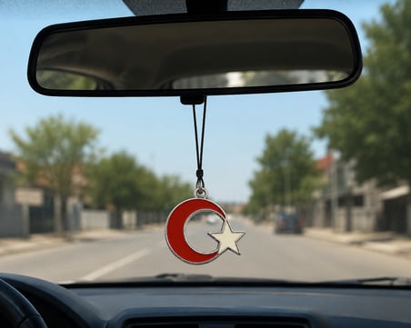 Ay Yıldız Figürlü Dekoratif Araba Dikiz Aynası Süsü – Şık Araç İçi Aksesuar