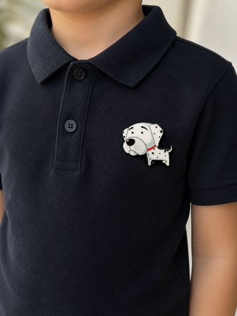 Sevimli Benekli Köpek Figürlü Metal Rozet – Çanta ve Kıyafet Aksesuarı
