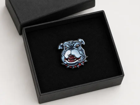 Bulldog Köpek Figürlü Metal Rozet Pin – Çanta Ceket İçin Eğlenceli Aksesuar