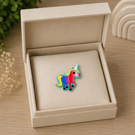 Renkli Unicorn Figürlü Çocuk Rozeti – Çanta ve Kıyafet İçin Sevimli Aksesuar