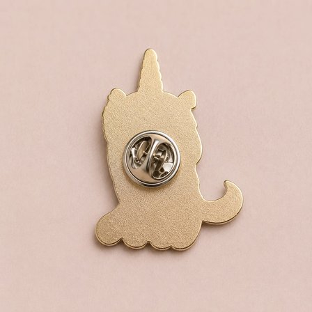 Sevimli Unicorn Figürlü Çocuk Rozeti – Renkli Çanta ve Kıyafet Aksesuarı