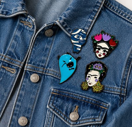 Frida Kahlo & Sevimli Karakter Temalı 4'lü Metal Rozet Seti