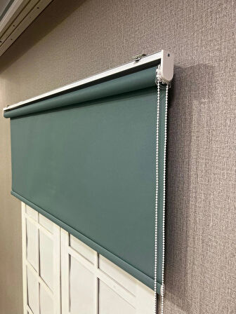 Donatti Güneşlik Düz Stor Perde İthal Mat Polyester Yeşil