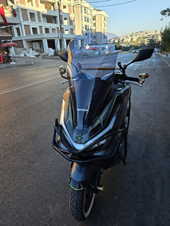 MOTOCAM Honda PCX Siperlik Ön Cam 2025 Model 66cm Füme Renkli 4mm