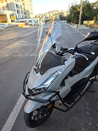 MOTOCAM Honda PCX Siperlik Ön Cam 2021-2024 Model 65cm Şeffaf Renkli 4mm