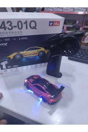 1:43 Ölçek Metal Şarjlı Mini Drift Rc 15 Km Hız 4 Çeker GT3 RS Tasarım Profesyonel Uzaktan Kumandalı Drift ve Yarış Arabası