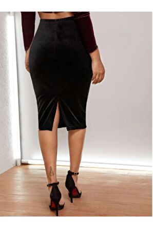 Zarif ve Şık: Siyah Kadife Midi Boy Etek!