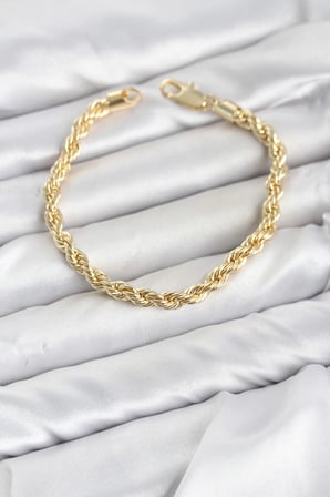 CM Burgu Model Gold Renk Pirinç Kadın Bileklik TJ-BB8591